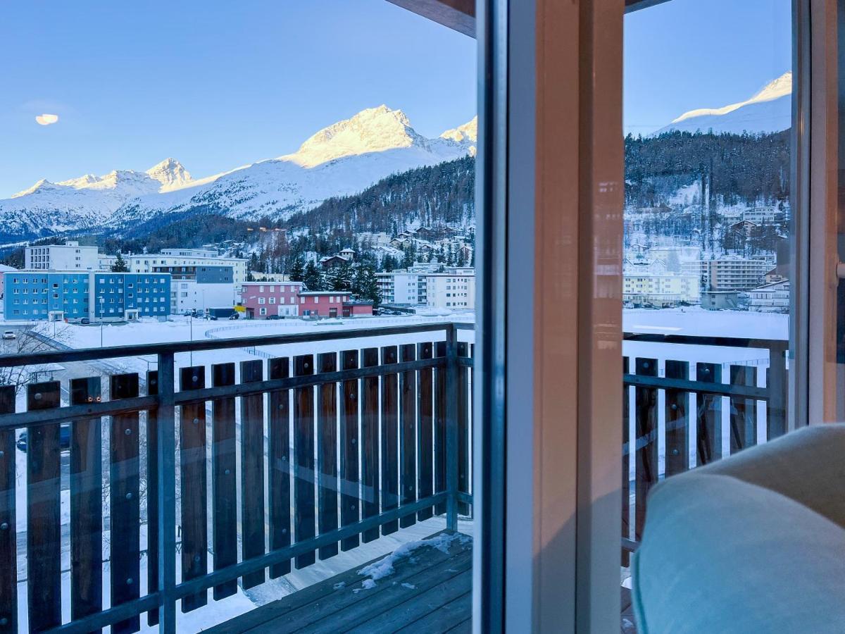 Ferienwohnung swissme - 100qm - Balkon - 2 Bäder - Parkplatz - Fußbodenheizung St. Moritz Exterior foto