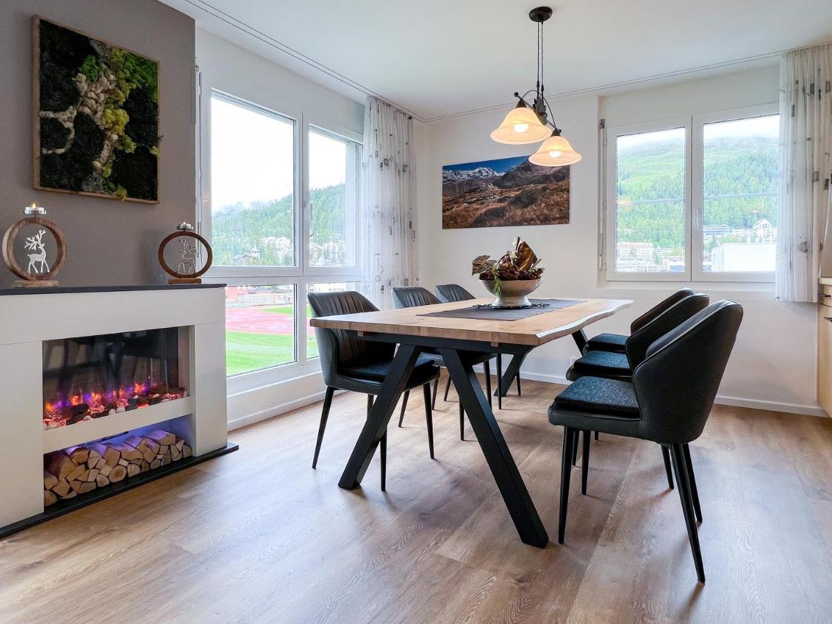 Ferienwohnung swissme - 100qm - Balkon - 2 Bäder - Parkplatz - Fußbodenheizung St. Moritz Exterior foto